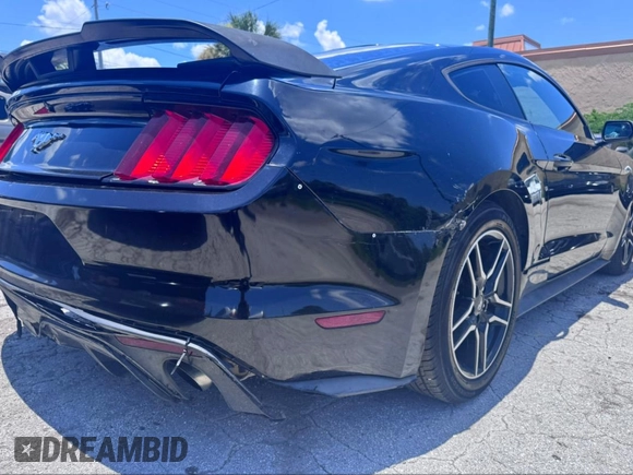 2017 Ford Mustang EcoBoost z VIN 1FA6P8TH0H5212553, wystawiony jako IAAI lot #42607591 z przebiegiem 117 729 mil mil oraz . Historia ofert i sprzedaży dostępna na DreamBid. Obrazek 4.