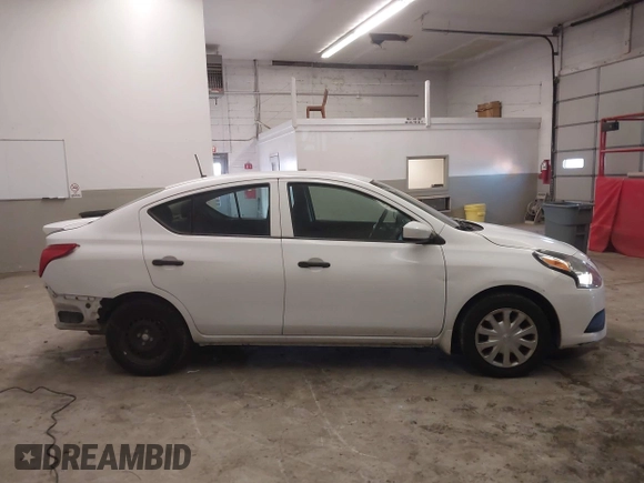 2016 Nissan Versa SV with VIN 3N1CN7AP8GL899483, listed as a IAAI auction lot 41525896 with 72,542 mi miles. Bid and sale history available at carsss.com. Image 13.