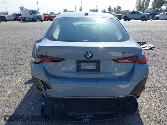 2024 BMW i4 M50 z VIN WBY33AW06RFS45489, wystawiony jako IAAI lot #41981614 z przebiegiem 35 713 mil mil oraz . Historia ofert i sprzedaży dostępna na DreamBid. Obrazek 16.
