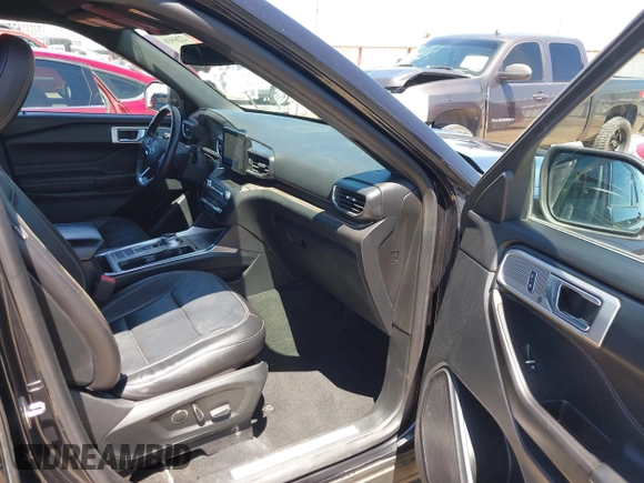2020 Ford Explorer Limited with VIN 1FMSK7FH0LGC00506, listed as a IAAI auction lot 42269939 with 102,303 mi miles and . Bid and sale history available at DreamBid. Image 5.