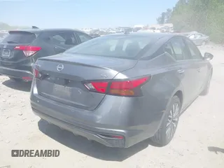 2024 Nissan Altima SV with VIN 1N4BL4DV8RN393037, listed as a IAAI auction lot 42019922 with 30,090 mi miles and . Bid and sale history available at DreamBid. Image 4.