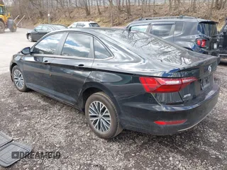 2021 Volkswagen Jetta S z VIN 3VWC57BU0MM035340, wystawiony jako IAAI lot #42045819 z przebiegiem 76 751 mil mil oraz . Historia ofert i sprzedaży dostępna na DreamBid. Obrazek 3.