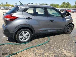 2019 Nissan Kicks S with VIN 3N1CP5CU1KL493927, listed as a Copart auction lot 51391475 with 41,845 mi miles and Salvage Title. Bid and sale history available at carsss.com. Image 3.
