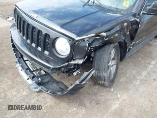 2017 Jeep Patriot High Altitude с VIN 1C4NJRFB5HD206001, выставлен на аукционе IAAI как лот 42000028 с пробегом 101 457 миль миль и . История ставок и продаж доступна на DreamBid. Изображение 6.