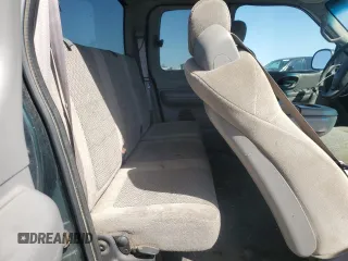 2001 Ford F-150 XL z VIN 1FTRX18W31NB38718, wystawiony jako Copart lot #53833255 z przebiegiem 320 121 mil mil oraz Szkoda całkowita • Salvage title. Historia ofert i sprzedaży dostępna na DreamBid. Obrazek 10.