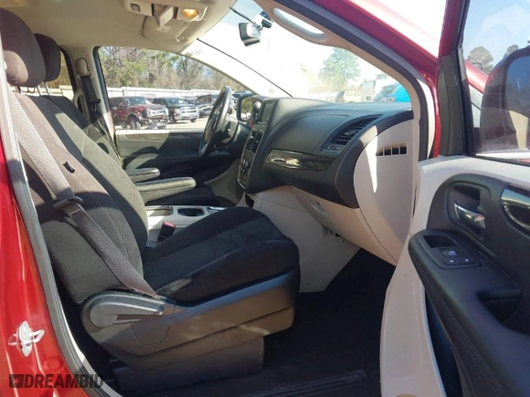 2015 Dodge Grand Caravan SXT with VIN 2C4RDGCG1FR512748, listed as a IAAI auction lot 41765241 with 204,961 mi miles. Bid and sale history available at carsss.com. Image 5.