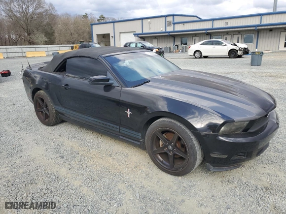 2010 Ford Mustang V6 with VIN 1ZVBP8EN8A5118645, listed as a Copart auction lot 47848505 with 152913 miles and Salvage Title. Bid and sale history available at carsss.com. Image 4.
