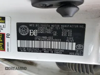 2011 Toyota Matrix z VIN 2T1KU4EE6BC540633, wystawiony jako Copart lot #50650395 z przebiegiem 235 478 mil mil oraz Szkoda całkowita • Salvage title. Historia ofert i sprzedaży dostępna na DreamBid. Obrazek 12.