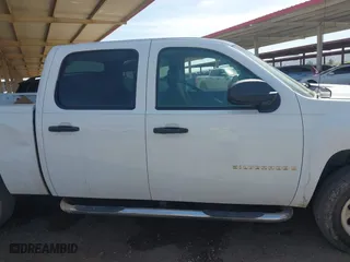 2007 Chevrolet Silverado 1500 LT w/1LT with VIN 2GCEC13C771629942, listed as a IAAI auction lot 41929505 with 200,432 mi miles. Bid and sale history available at carsss.com. Image 13.
