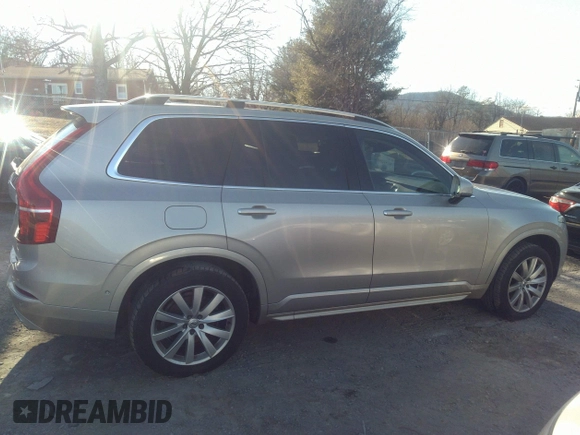 2016 Volvo XC90 T6 Momentum with VIN YV4A22PK7G1034763, listed as a IAAI auction lot 41590080 with 132,508 mi miles. Bid and sale history available at carsss.com. Image 13.