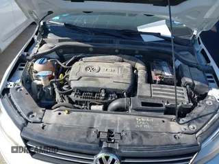 2014 Volkswagen Jetta SE z VIN 3VWD07AJ1EM281910, wystawiony jako IAAI lot #42823665 z przebiegiem 86 182 mil mil oraz . Historia ofert i sprzedaży dostępna na DreamBid. Obrazek 10.