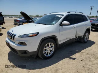 2015 Jeep Cherokee Latitude with VIN 1C4PJLCSXFW643701, listed as a Copart auction lot 51322805 with 67,415 mi miles and Salvage Title. Bid and sale history available at carsss.com. Image 1.