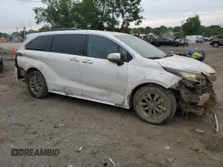 2023 Toyota Sienna XLE z VIN 5TDYRKECXPS147652, wystawiony jako Copart lot #58359105 z przebiegiem 44 107 mil mil oraz Szkoda całkowita • Salvage title. Historia ofert i sprzedaży dostępna na DreamBid. Obrazek 4.