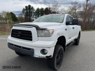 2008 Toyota Tundra 4WD Truck with VIN 5TBBV54128S516419, listed as a Copart auction lot 54442735 with 190,891 mi miles and Clean Title. Bid and sale history available at carsss.com. Image 2.