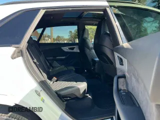 2020 Audi SQ8 z VIN WA1AWAF13LD022753, wystawiony jako Copart lot #58974665 z przebiegiem 84 872 mil mil oraz Tytuł czysty. Historia ofert i sprzedaży dostępna na DreamBid. Obrazek 6.