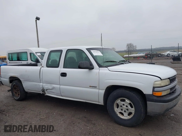 1999 Chevrolet Silverado 1500 LS with VIN 1GCEC19V7XE185680, listed as a IAAI auction lot 42020619 with 246,660 mi miles. Bid and sale history available at carsss.com. Image 6.