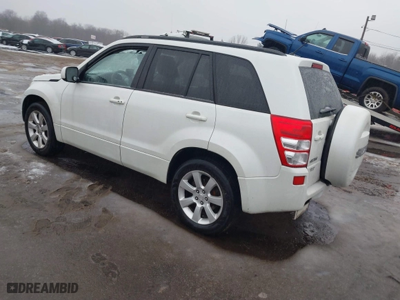 2011 Suzuki Grand Vitara Limited with VIN JS3TD0D70B4101173, listed as a IAAI auction lot 41513972 with 125,118 mi miles. Bid and sale history available at carsss.com. Image 3.