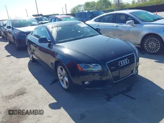 2009 Audi A5 z VIN WAUDK78T69A013861, wystawiony jako IAAI lot #42191057 z przebiegiem Nie podano mil oraz . Historia ofert i sprzedaży dostępna na DreamBid. Obrazek 1.