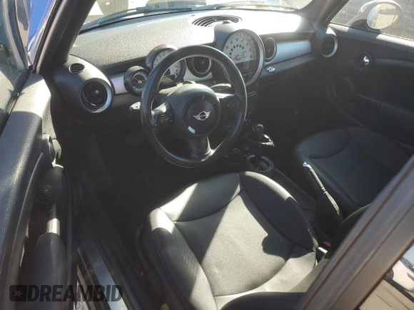 2013 MINI Convertible with VIN WMWZN3C55DT568375, listed as a Copart auction lot 88499325 with 78,360 mi miles and Salvage title. Bid and sale history available at DreamBid. Image 8.