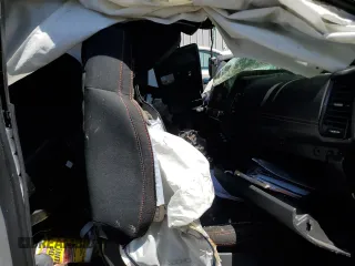 2022 Nissan Frontier SV z VIN 1N6ED1EJ5NN606807, wystawiony jako Copart lot #53356235 z przebiegiem Nie podano mil oraz Nie do naprawy • Non repairable. Historia ofert i sprzedaży dostępna na DreamBid. Obrazek 7.