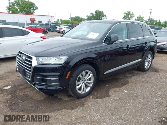 2019 Audi Q7 Premium Plus z VIN WA1LAAF72KD006893, wystawiony jako IAAI lot #42336243 z przebiegiem 61 330 mil mil oraz . Historia ofert i sprzedaży dostępna na DreamBid. Obrazek 2.