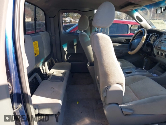 2007 Toyota Tacoma z VIN 5TEUU42N87Z439611, wystawiony jako IAAI lot #41694190 z przebiegiem 174 867 mil mil oraz . Historia ofert i sprzedaży dostępna na DreamBid. Obrazek 8.