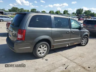 2010 Chrysler Town & Country Touring z VIN 2A4RR5D11AR301021, wystawiony jako Copart lot #61677465 z przebiegiem 173 211 mil mil oraz Czysty tytuł • Clean title. Historia ofert i sprzedaży dostępna na DreamBid. Obrazek 3.