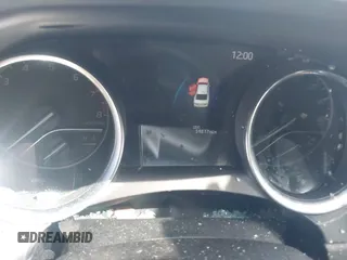 2020 Toyota Camry SE z VIN 4T1G11BK9LU016562, wystawiony jako IAAI lot #41954944 z przebiegiem 59 817 mil mil oraz . Historia ofert i sprzedaży dostępna na DreamBid. Obrazek 7.