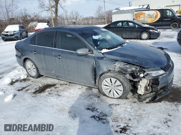 2013 Volkswagen Jetta с VIN 3VWWL7AJ2DM314055, выставлен на аукционе Copart как лот 43241145 с пробегом Не указан миль и Списание • Salvage title. История ставок и продаж доступна на DreamBid. Изображение 4.