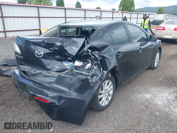 2012 Mazda 3 i Touring с VIN JM1BL1V85C1675345, выставлен на аукционе IAAI как лот 42261279 с пробегом 140 705 миль миль и . История ставок и продаж доступна на DreamBid. Изображение 4.