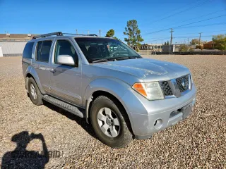 2006 Nissan Pathfinder SE z VIN 5N1AR18UX6C614192, wystawiony jako Copart lot #57297825 z przebiegiem 268 458 mil mil oraz Czysty tytuł • Clean title. Historia ofert i sprzedaży dostępna na DreamBid. Obrazek 1.