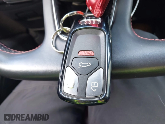2019 Audi S4 Premium Plus z VIN WAUB4AF49KA003745, wystawiony jako IAAI lot #42010170 z przebiegiem 56 238 mil mil oraz . Historia ofert i sprzedaży dostępna na DreamBid. Obrazek 11.