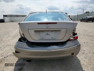 2006 Mercedes-Benz C 230 Sport с VIN WDBRF52J56F789209, выставлен на аукционе Copart как лот 59840895 с пробегом 157 538 миль миль и Списание • Salvage title. История ставок и продаж доступна на DreamBid. Изображение 6.