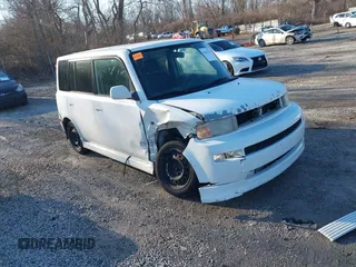 2006 Scion xB z VIN JTLKT324064095151, wystawiony jako IAAI lot #41667282 z przebiegiem 175 052 mil mil oraz . Historia ofert i sprzedaży dostępna na DreamBid. Obrazek 1.