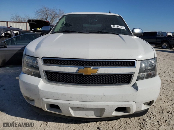 2012 Chevrolet Suburban LT with VIN 1GNSCJE09CR322674, listed as a Copart auction lot 42124715 with 177,048 mi miles and Clean Title. Bid and sale history available at carsss.com. Image 5.