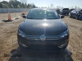 2015 Volkswagen Passat SE with VIN 1VWBS7A30FC004901, listed as a Copart auction lot 54556545 with 173,424 mi miles and Clean title. Bid and sale history available at DreamBid. Image 5.
