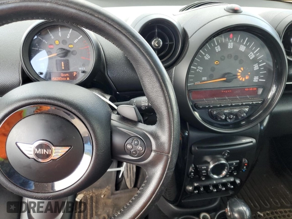 2015 MINI Countryman S with VIN WMWZC5C57FWP46578, listed as a Copart auction lot 56186295 with 154,280 mi miles and Clean Title. Bid and sale history available at DreamBid. Image 9.