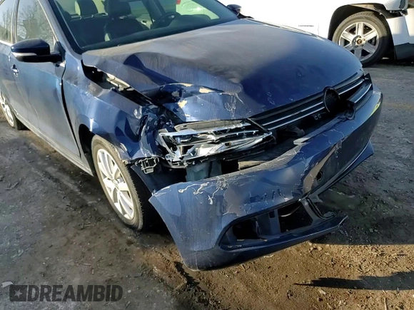 2013 Volkswagen Jetta SE with VIN 3VWDX7AJ6DM422416, listed as a Copart auction lot 87160204 with 138,429 mi miles and Salvage title. Bid and sale history available at DreamBid. Image 12.