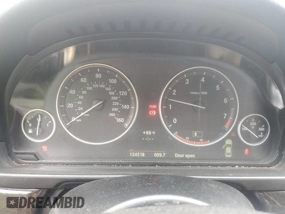 2011 BMW 5 Series 550i z VIN WBAFR9C57BC271325, wystawiony jako Copart lot #60269885 z przebiegiem 134 518 mil mil oraz Szkoda całkowita • Salvage title. Historia ofert i sprzedaży dostępna na DreamBid. Obrazek 9.