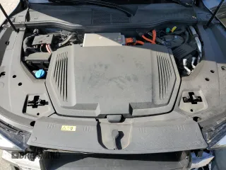 2019 Audi e-tron Premium Plus z VIN WA1LAAGEXKB015138, wystawiony jako Copart lot #48853815 z przebiegiem 35 816 mil mil oraz Szkody całkowita. Historia ofert i sprzedaży dostępna na DreamBid. Obrazek 12.