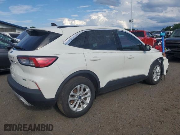 2020 Ford Escape SE z VIN 1FMCU0G64LUB30044, wystawiony jako Copart lot #64051365 z przebiegiem 85 553 mil mil oraz Czysty tytuł • Clean title. Historia ofert i sprzedaży dostępna na DreamBid. Obrazek 3.