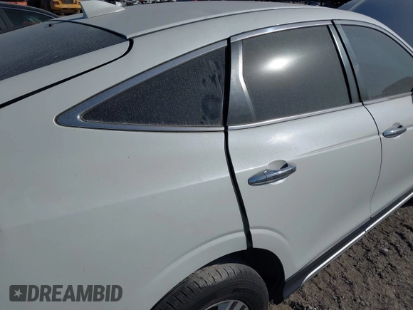 2013 Honda Crosstour EX-L z VIN 5J6TF3H58DL004213, wystawiony jako IAAI lot #39298805 z przebiegiem 132 052 mil mil oraz . Historia ofert i sprzedaży dostępna na DreamBid. Obrazek 16.