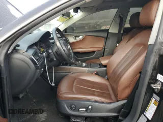 2017 Audi A7 Premium Plus z VIN WAUW2AFC3HN095337, wystawiony jako Copart lot #85299184 z przebiegiem 41 949 mil mil oraz Szkoda całkowita • Salvage title. Historia ofert i sprzedaży dostępna na DreamBid. Obrazek 7.