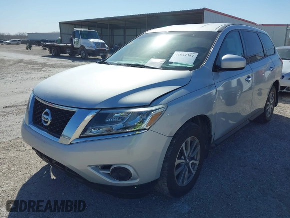 2014 Nissan Pathfinder S with VIN 5N1AR2MM7EC630151, listed as a IAAI auction lot 41844384 with 165,429 mi miles. Bid and sale history available at carsss.com. Image 6.
