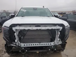 2024 GMC Sierra 1500 with VIN 3GTNUAED0RG333478, listed as a Copart auction lot 86540664 with 7,339 mi miles and Salvage Title. Bid and sale history available at DreamBid. Image 5.
