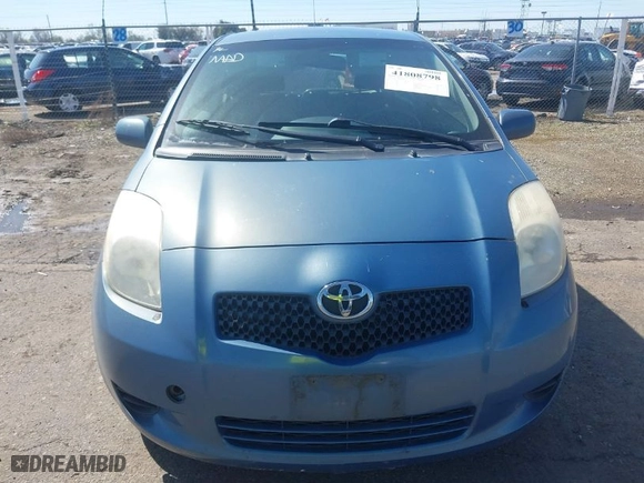 2007 Toyota Yaris with VIN JTDJT923375112506, listed as a IAAI auction lot 41808798 with 252,552 mi miles. Bid and sale history available at carsss.com. Image 6.