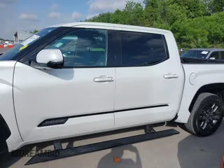 2022 Toyota Tundra 2WD Platinum with VIN 5TFNA5AB1NX011149, listed as a IAAI auction lot 42063730 with 44,531 mi miles. Bid and sale history available at carsss.com. Image 14.