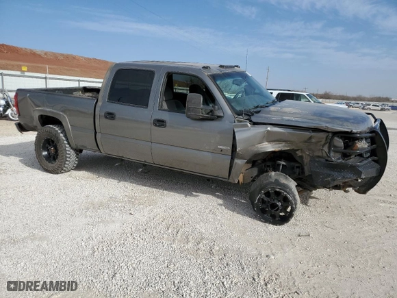 2006 Chevrolet Silverado 2500HD LT1 with VIN 1GCHK23D26F160135, listed as a Copart auction lot 48305535 with NaN miles and Salvage Title. Bid and sale history available at carsss.com. Image 4.