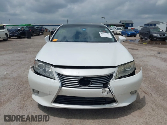 2014 Lexus ES 330 with VIN JTHBK1GG8E2093968, listed as a IAAI auction lot 42389494 with 175,815 mi miles and . Bid and sale history available at DreamBid. Image 12.