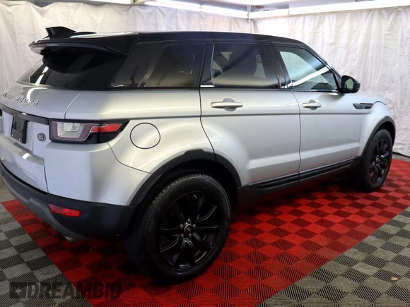 2019 Land Rover Range Rover Evoque SE with VIN SALVP2RXXKH332649, listed as a Copart auction lot 87535475 with 36,459 mi miles and Clean Title. Bid and sale history available at carsss.com. Image 4.